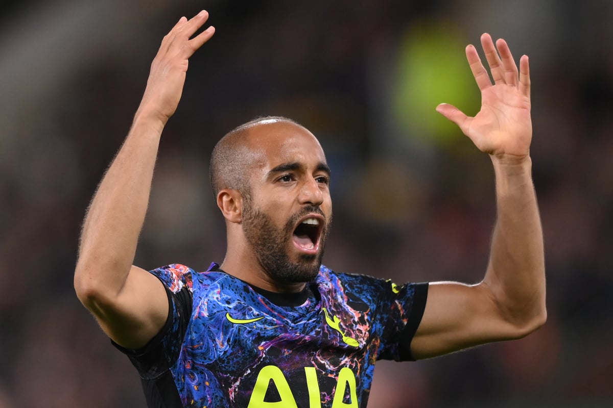 گزارشگر و تیم داوطلب <a href=